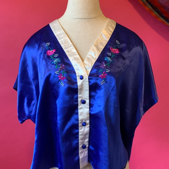 Cropped night shirt for day wear - Picture 5 of 7